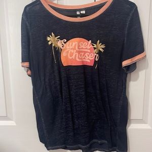 sunset chaser cute t shirt!!